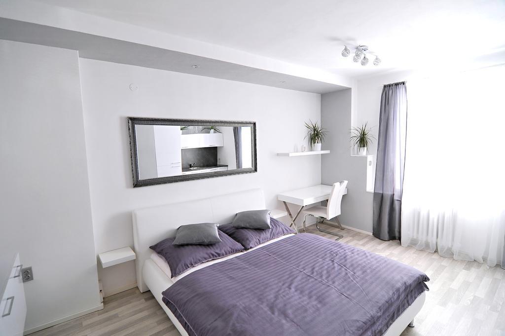 Avax Apartment Либерец Екстериор снимка