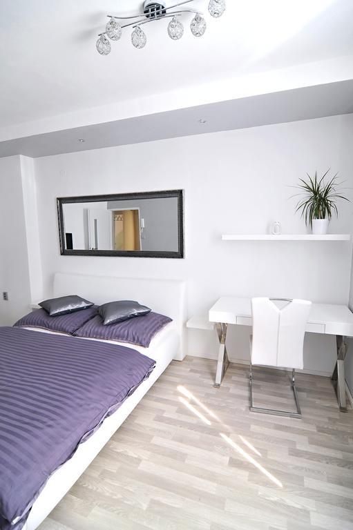 Avax Apartment Либерец Екстериор снимка