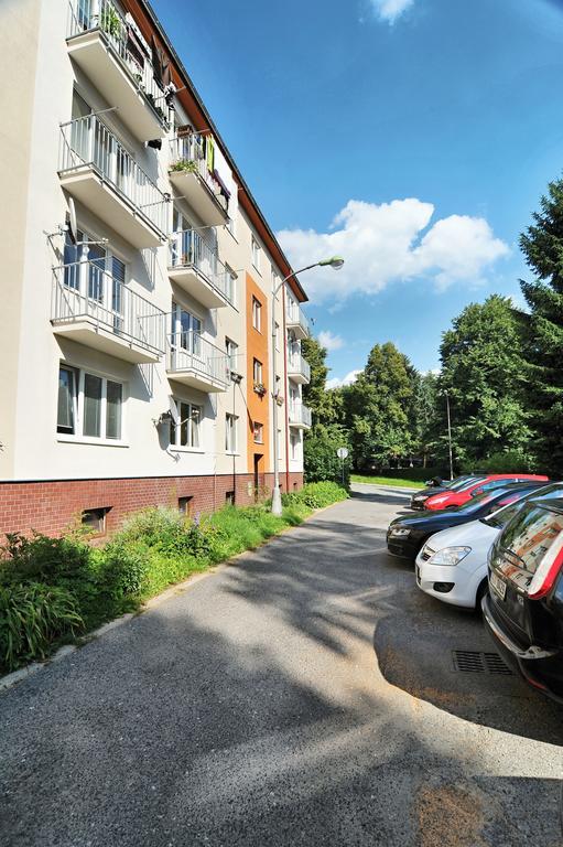 Avax Apartment Либерец Екстериор снимка