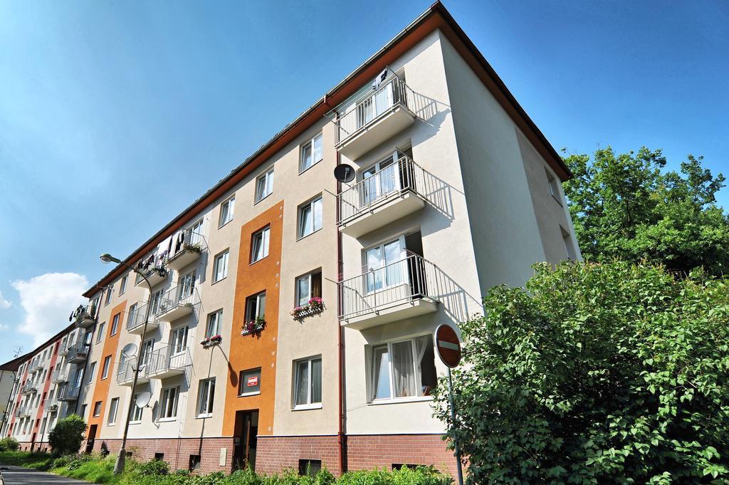 Avax Apartment Либерец Екстериор снимка